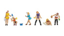 Noch HO 15947 Car Wash Women (6)
