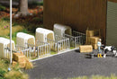Busch HO 7931 Veal Hut Crate Action Set