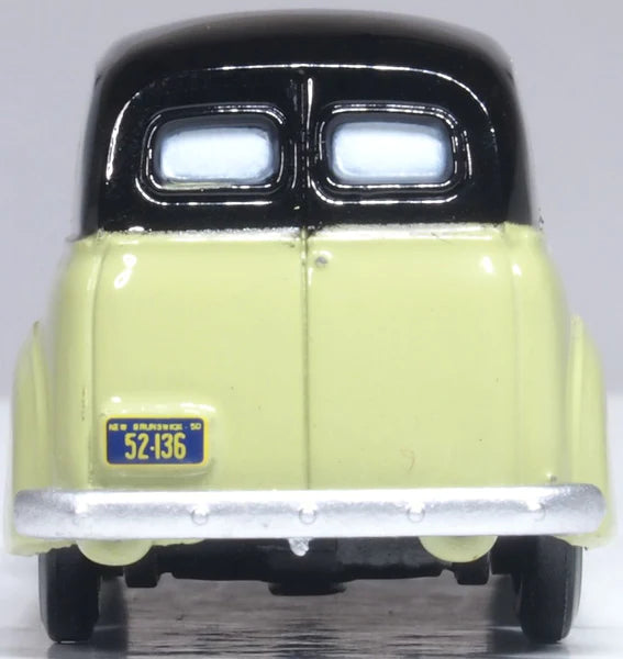 Oxford Diecast 87CV50004 1950 Chevrolet 3100 Van - Assembled -- Specialty Foods (khaki, black), HO