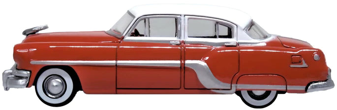 Oxford Diecast 87PC54004 1954 Pontiac Chieftain 4-Door Sedan - Assembled -- Coral Red, Winter White, HO