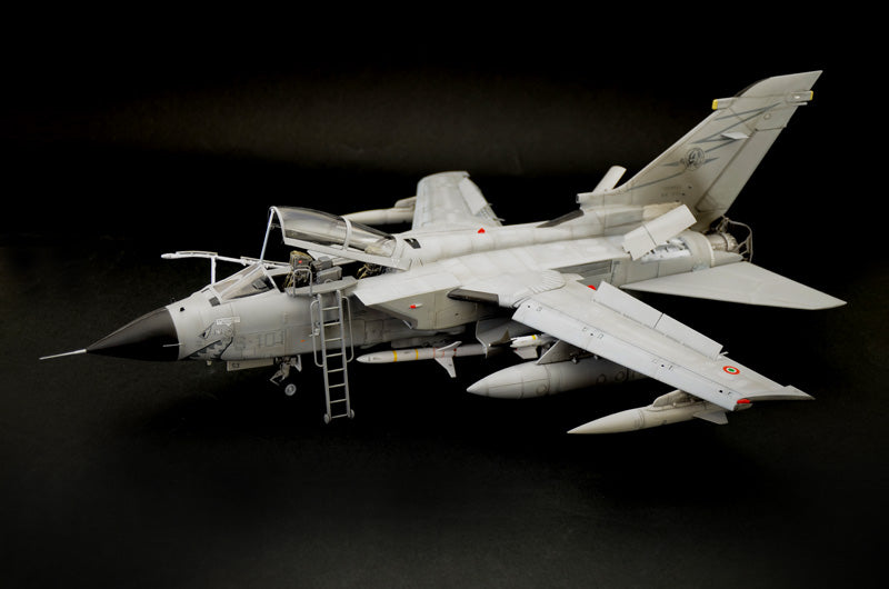 Italeri 2517 - SCALE 1 : 32 Tornado ECR