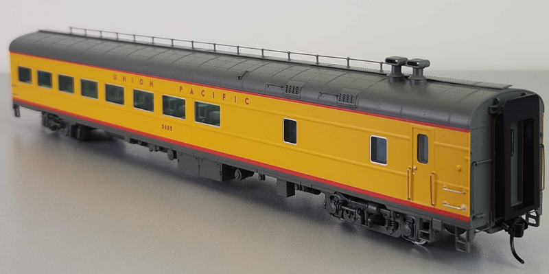 WalthersProto 920-9825 85' American Car & Foundry Cafe-Lounge Car -- Union Pacific(R)