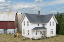 Walthers Cornerstone HO 933-3333 Lancaster Farmhouse Kit
