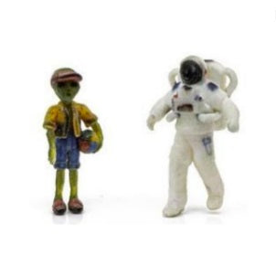 PREORDER Woodland Scenics O A2861 Find Me Figures Cosmic Travelers (2-Pack)