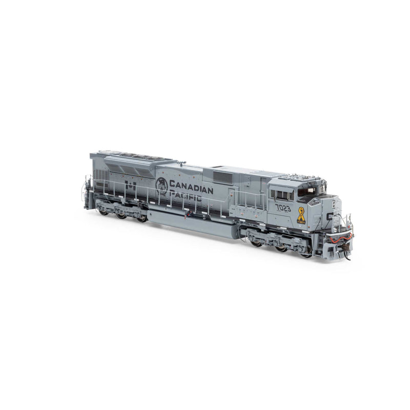 Athearn Genesis ATHG75854 HO EMD SD70ACU Locomotive with DCC & Sound, CPR / Military