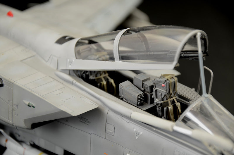 Italeri 2517 - SCALE 1 : 32 Tornado ECR