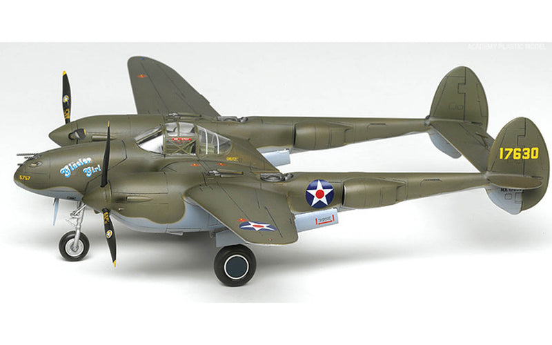 Academy Models [1/48] 12208 P-38F LIGHTING GLACIER GIRL