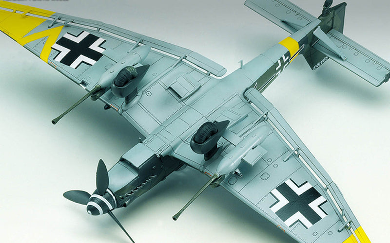 Academy Models [1/72] 12404 JU87G-2 STUKA "KANONEN VOGEL"