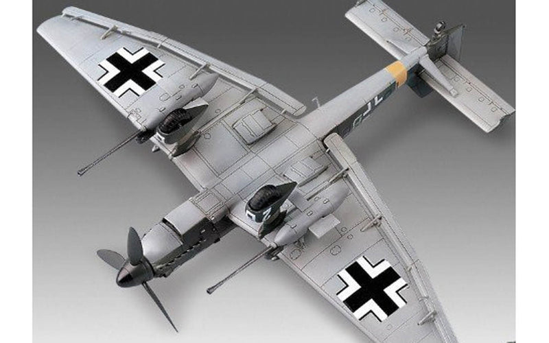 Academy Models 12450 JU87G-1 Stuka Tank Buster -- Plastic Model Airplane Kit -- 1/72 Scale