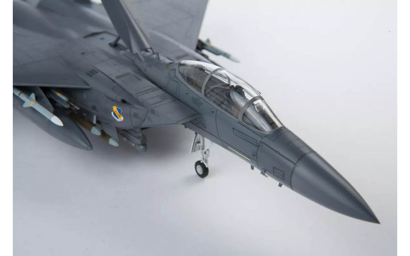 Academy Models [1/72] 12550 USAF F-15E "333rd Fighter Squadron"