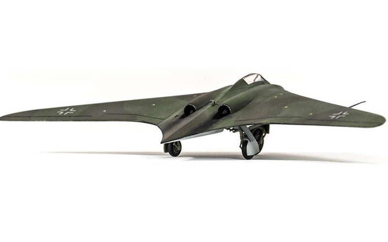 Academy Models 12583 German Horten Ho 229 "Wunderwaffe" kit 1:72