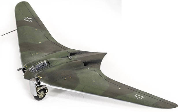 Academy Models 12583 German Horten Ho 229 "Wunderwaffe" kit 1:72