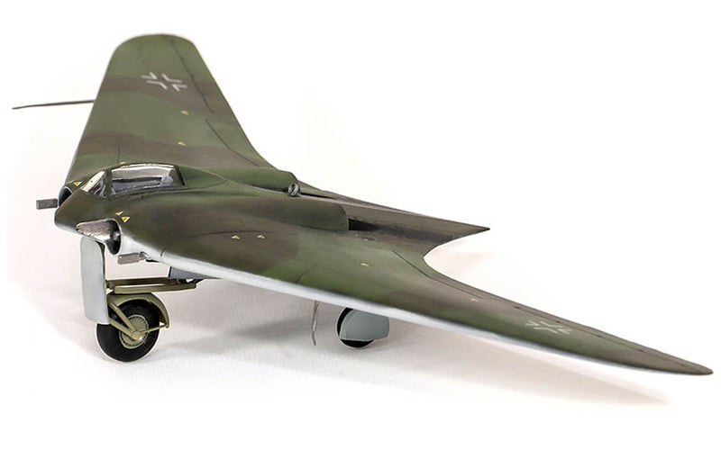 Academy Models 12583 German Horten Ho 229 "Wunderwaffe" kit 1:72