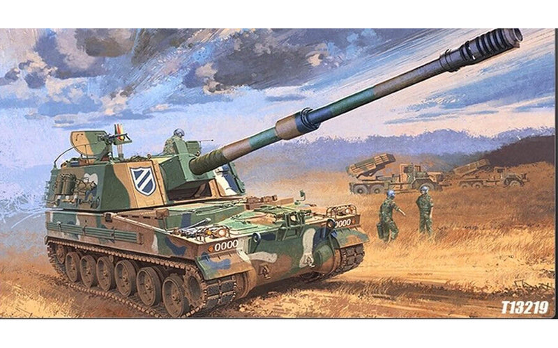 Academy Models 13219 ROK ARMY K9 SP HOWITZER 1:35