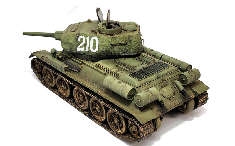 Academy Models 13554 Russian T-34/85 "Ural Tank kit 1:35