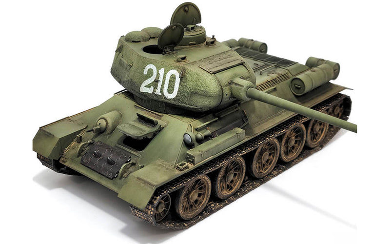 Academy Models 13554 Russian T-34/85 "Ural Tank kit 1:35