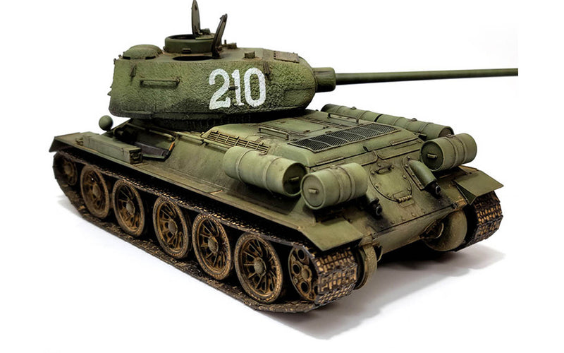 Academy Models 13554 Russian T-34/85 "Ural Tank kit 1:35