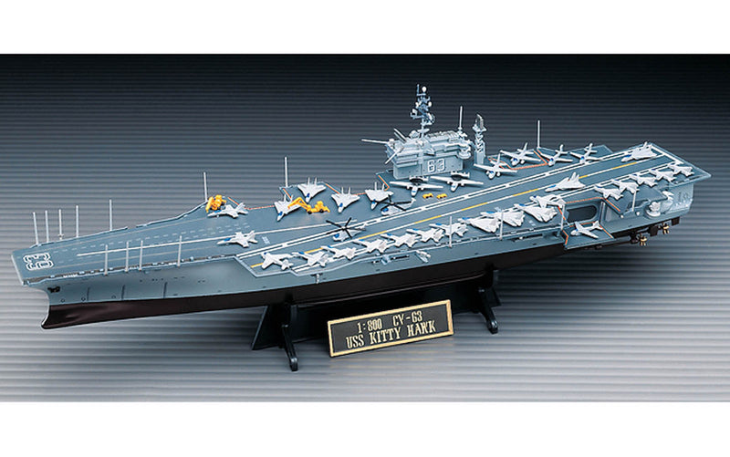 Academy Models 14210 USS KITTY HAWK CV-63 1:800