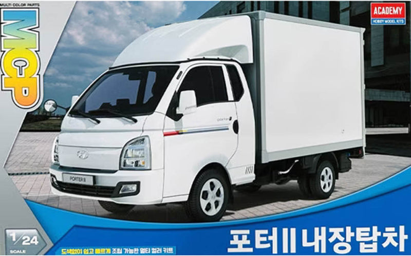 Academy Models 15145 Hyundai Porter II, Dry Van Truck  1:24