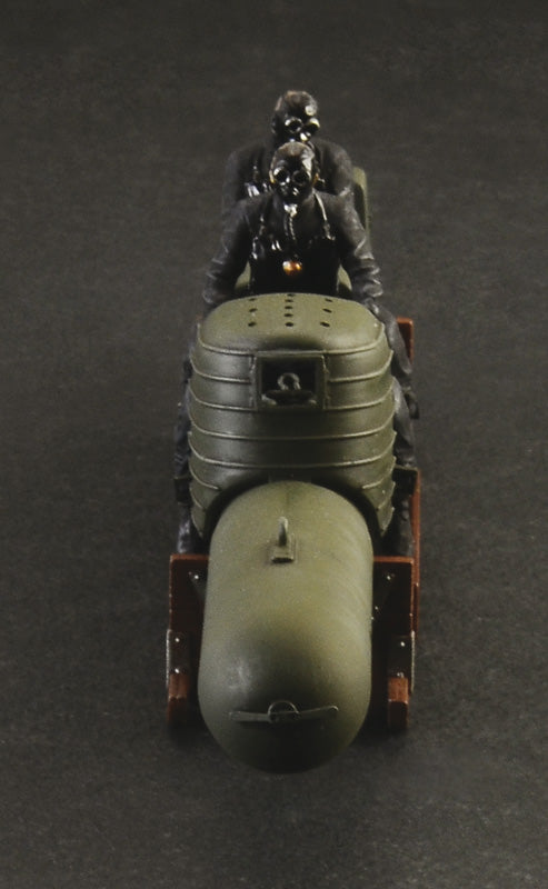 Italeri 5621 S.L.C. MAIALE with crew 1:35