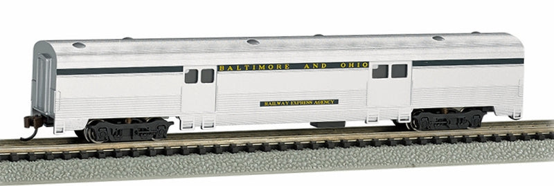 Bachmann N 14653 72' Streamline Fluted-Side 2-Door Baggage Car, Baltimore and Ohio "Railway Express Agency"