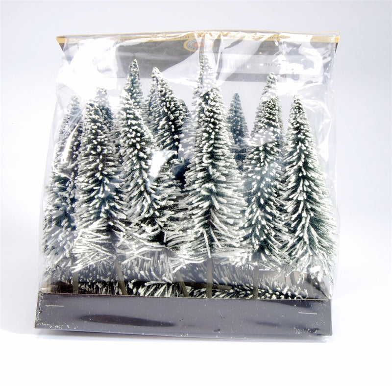 Bachmann SceneScapes 32154 4" to 6" Pine Trees with Snow (24)