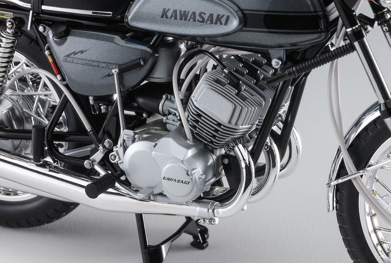 Hasegawa Models 21510 Kawasaki 500-SS/MACH III (H1)  1:12 SCALE MODEL KIT