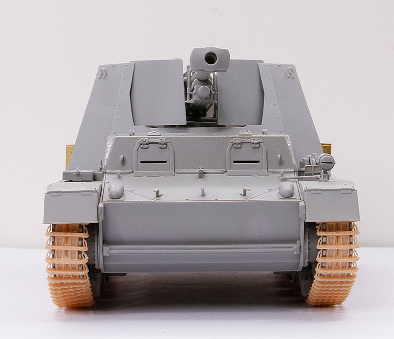 Dragon Models DML 6535 1/35 Sd.Kfz.165 Hummel-Wespe