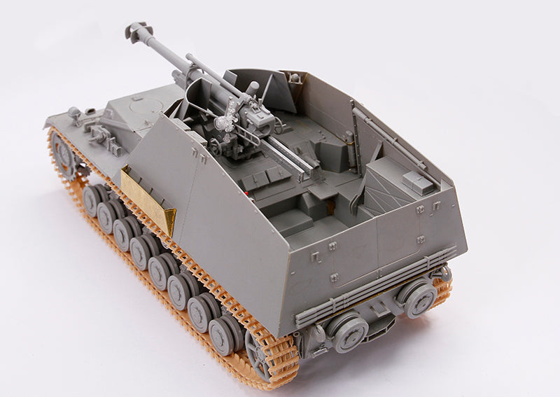 Dragon Models DML 6535 1/35 Sd.Kfz.165 Hummel-Wespe