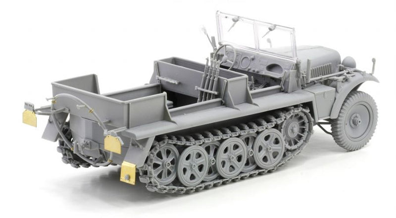 Dragon Models DML 6731 1/35 Sd.Kfz.10 Ausf.B 1942 Production