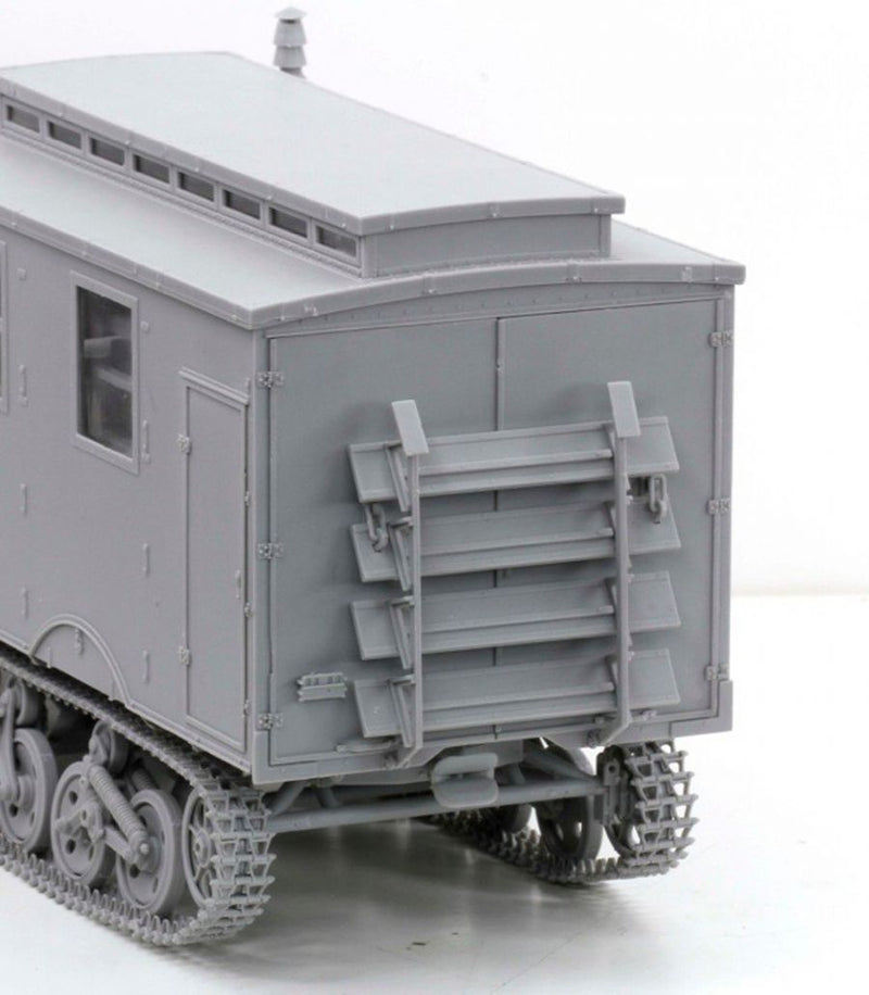 Dragon Models DML 6766 1/35 Sd.Kfz.3 Maultier Ambulance