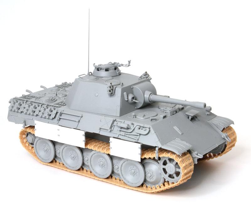 Dragon Models DML 6813  1/35 Pz.Beob.Wg.V Ausf.D Early Production