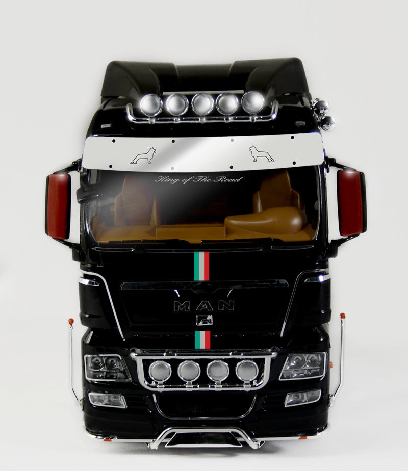 Italeri 3895 - SCALE 1 : 24 MAN TGX XLX