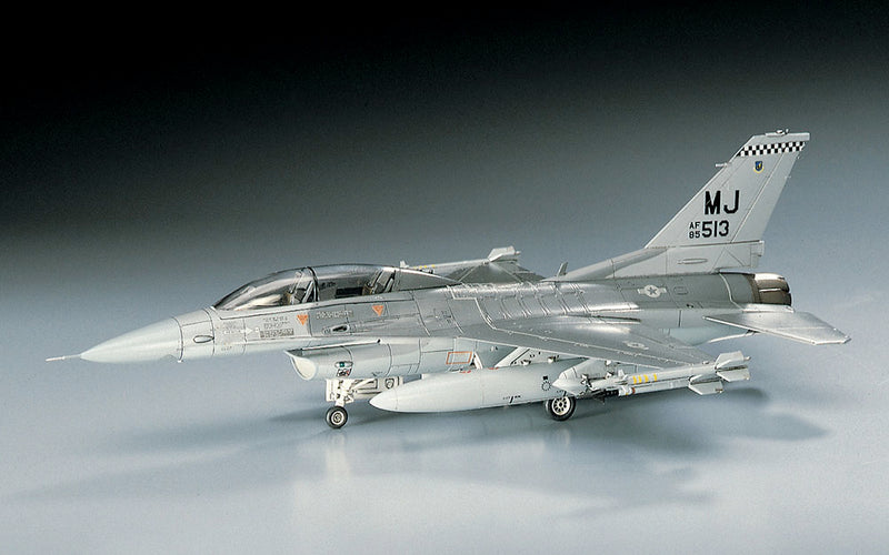 Hasegawa Models 445 F-16D Fighting Falcon 1:72 SCALE MODEL KIT