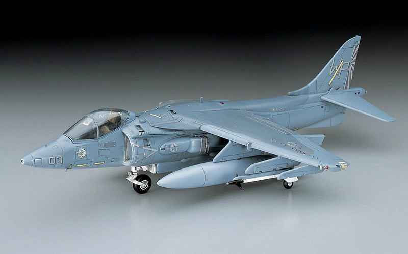 Hasegawa Models 449 AV-8B Harrier II 1:72 SCALE MODEL KIT