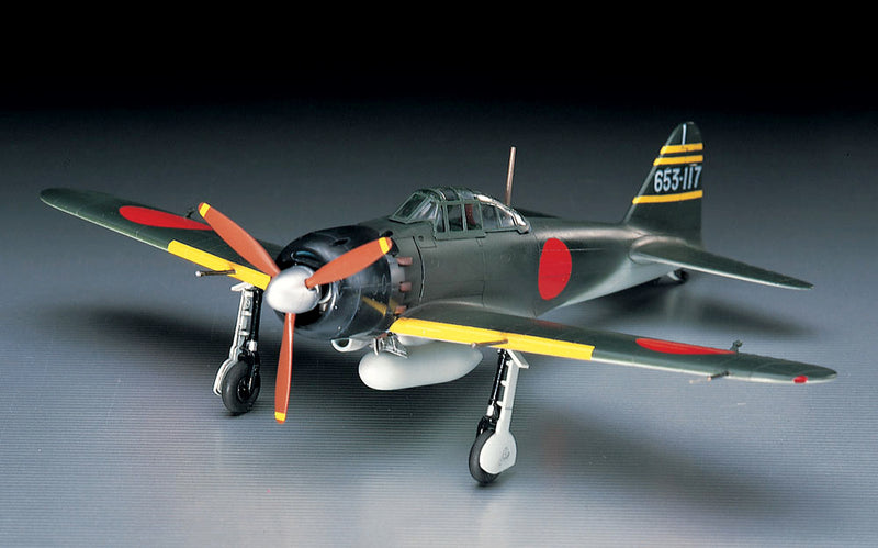 Hasegawa Models 452 Mitsubishi Zero carrier fighter type 52 1:72 SCALE MODEL KIT