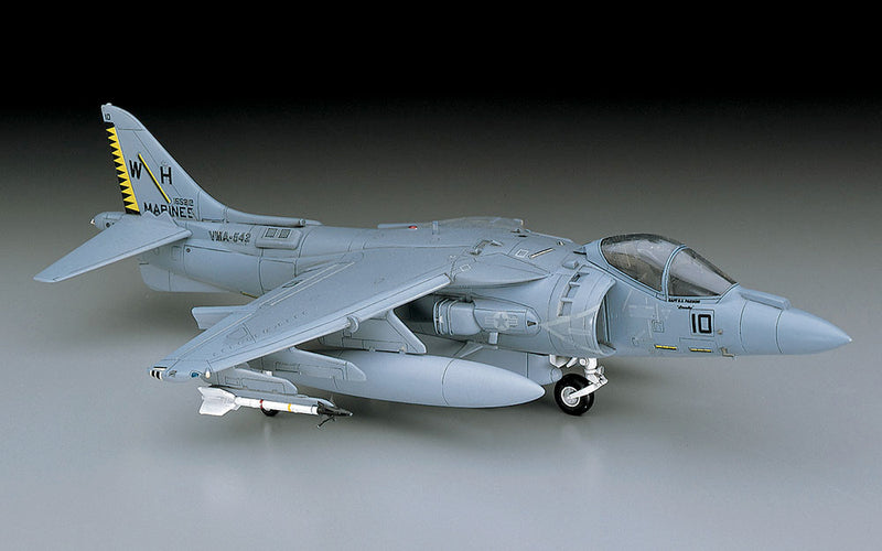 Hasegawa Models 454 AV-8B Harrier II Plus 1:72 SCALE MODEL KIT