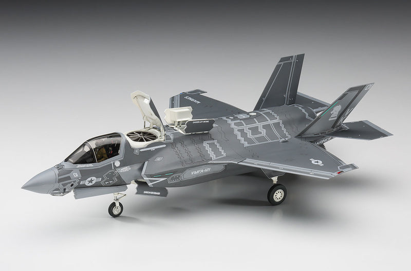 Hasegawa Models 1576 F-35 Lightning II (B type) “US Marine”1:72 SCALE MODEL KIT