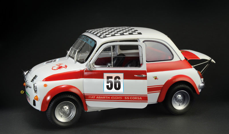 Italeri 4705 - SCALE 1 : 12 FIAT Abarth 695SS/Assetto Corsa