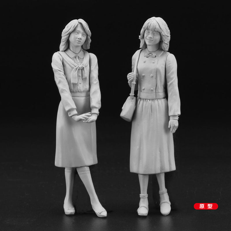 Hasegawa Models 29108 80's girls figures 1:24 SCALE MODEL KIT