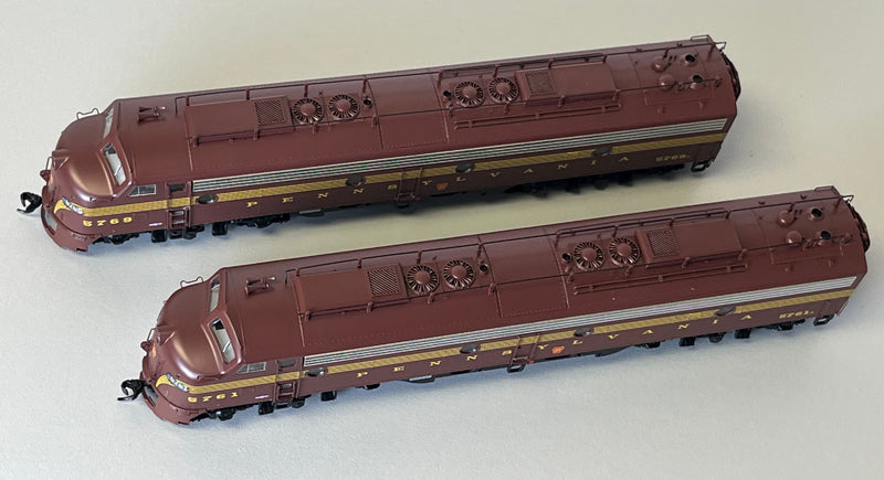 Walthers 920-49901 EMD E8 A-A - Standard DC (No Sound) -- Pennsylvania Railroad Class EP-22