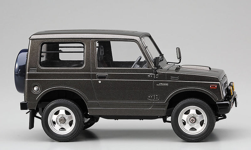 Hasegawa Models 21122 Suzuki Jimny (JA11-5 type) 1:24 SCALE MODEL KIT