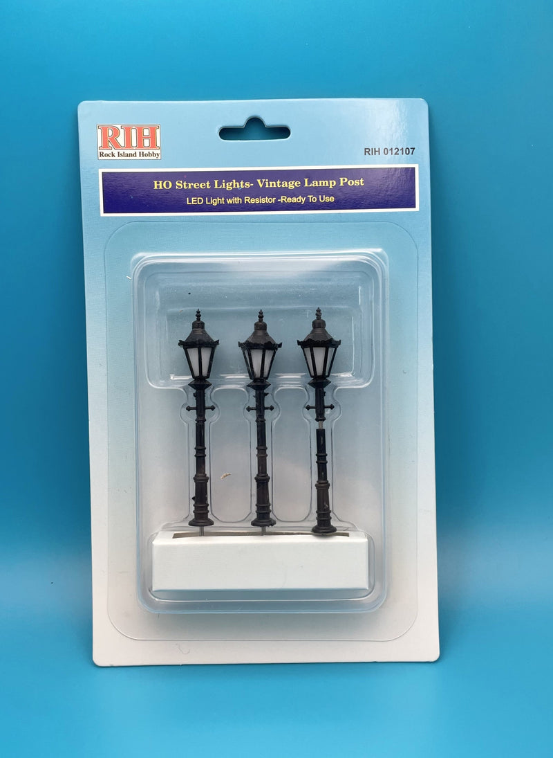 Rock Island Hobby HO 012107 Vintage Lamp Post (3-Pack)