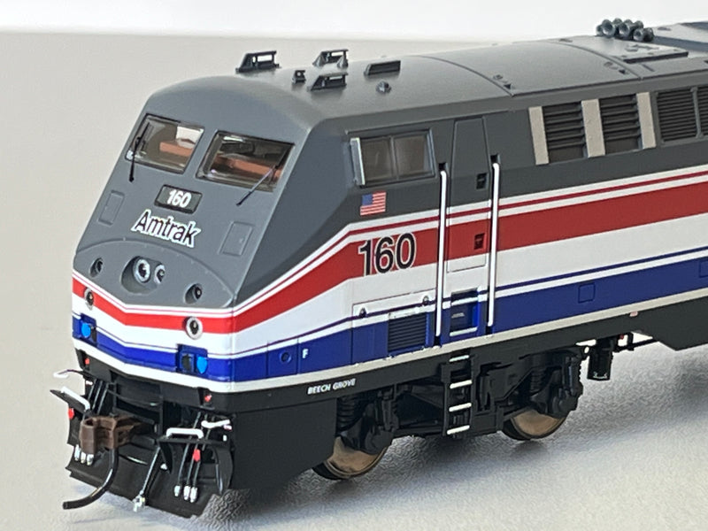 Athearn Genesis ATHG81316 HO AMD103/P42 w/DCC and Sound, Dash 8 Phase III Amtrak/50th Anniversary