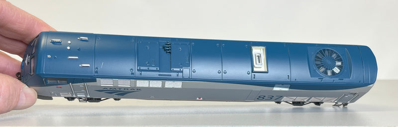 Athearn Genesis ATHG82278 HO P40DC, Amtrak/Phase III