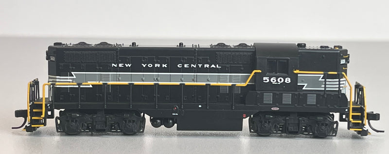 Atlas 40005341 N GP-7 PH.1 SILVER NEW YORK CENTRAL