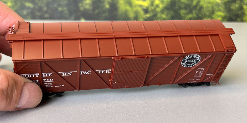 Rapido 171002 Class B-50-15 Boxcar - As Built w/ Murphy Roof 6-Pack - Ready to Run -- Southern Pacific (1946 to 1952 Scheme, Boxcar Red, Black Lines Logo), HO