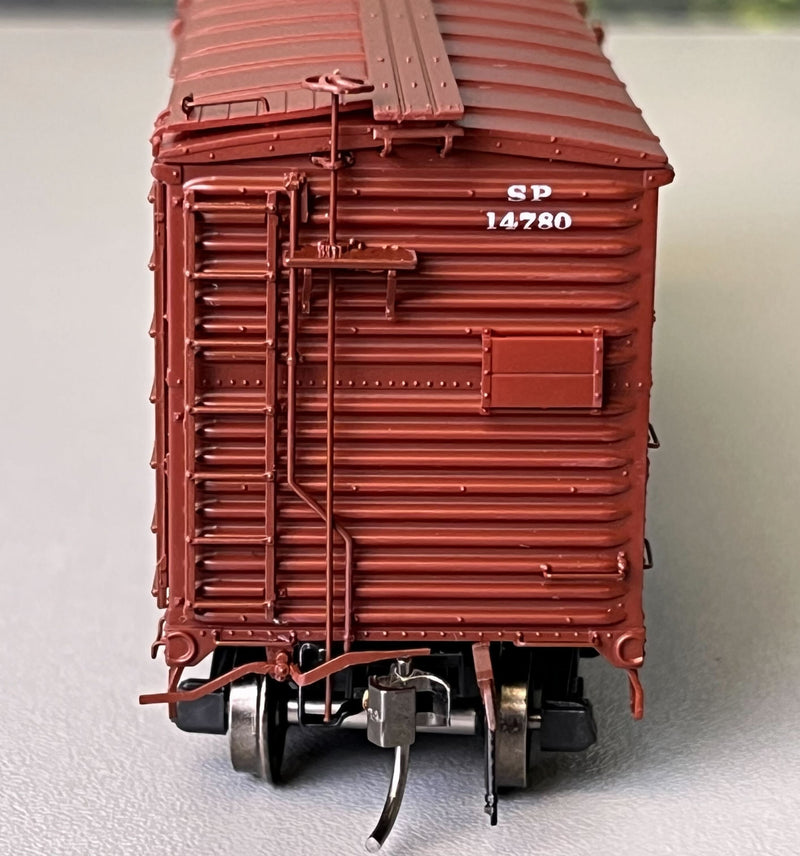 Rapido 171002A  SP B-50-15 Boxcar: 1946 to 1952 scheme - As Built w/ Murphy Roof: Single Car, HO