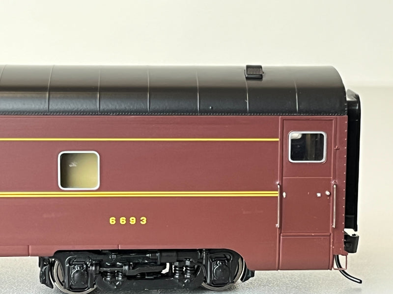 Walthers 920-9742 The General -- Deluxe #1 -Car #3- 85' American Car & Foundry Pennsylvania-Style Baggage-Dormitory #6693- HO