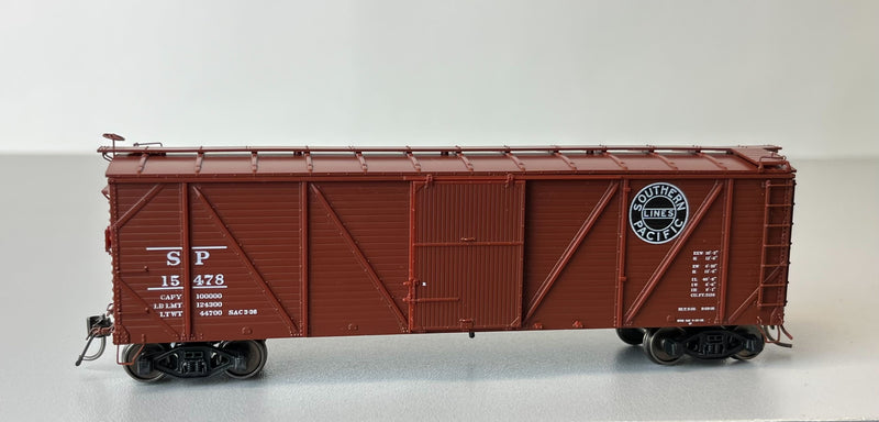 Rapido 171003A SP B-50-15 Boxcar: 1931 to 1946 scheme - As Built w/ Viking Roof: Single Car, HO